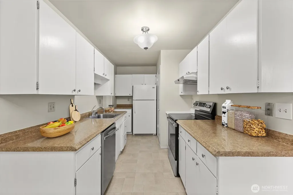 12240 SE 60th Street Bellevue WA 98006