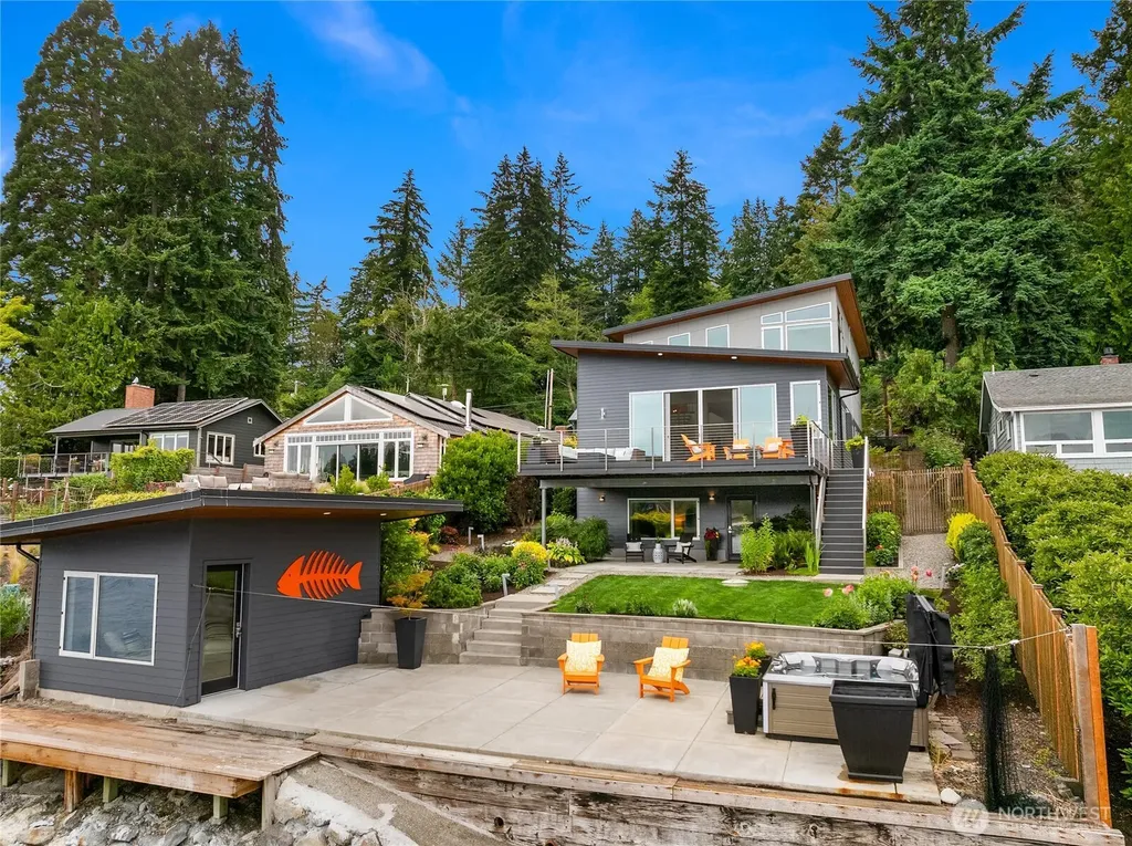 3154 Point White Drive NE Bainbridge Island WA 98110