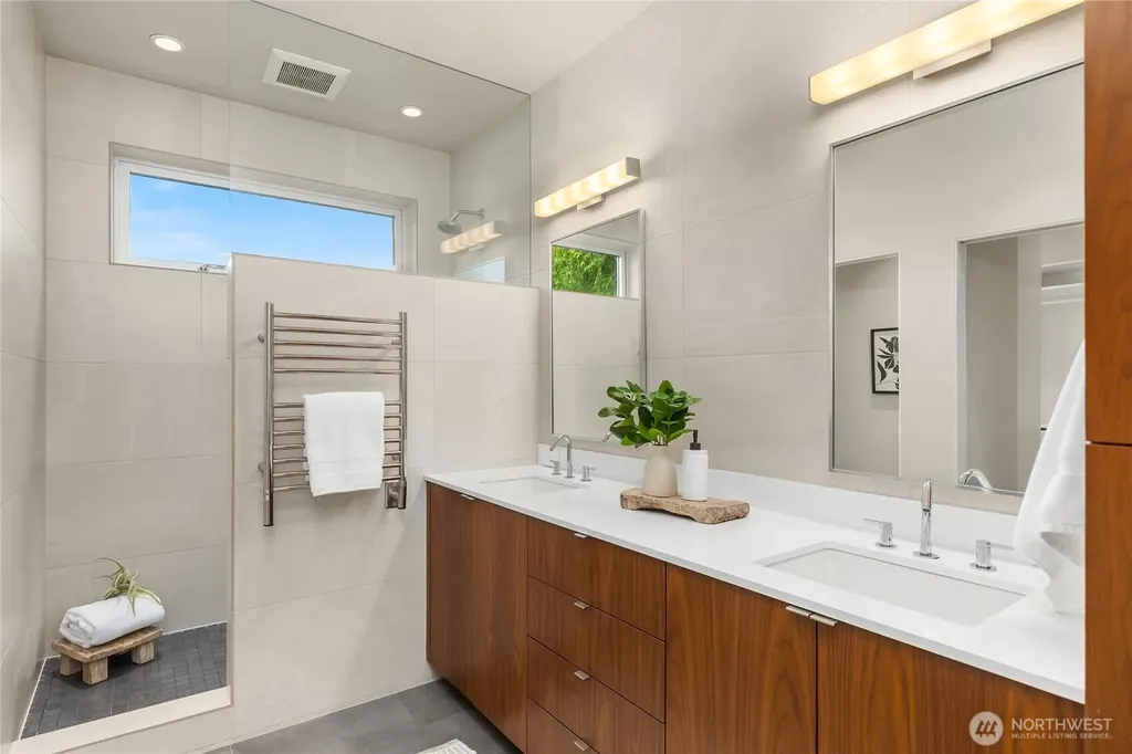 3154 Point White Drive NE Bainbridge Island WA 98110