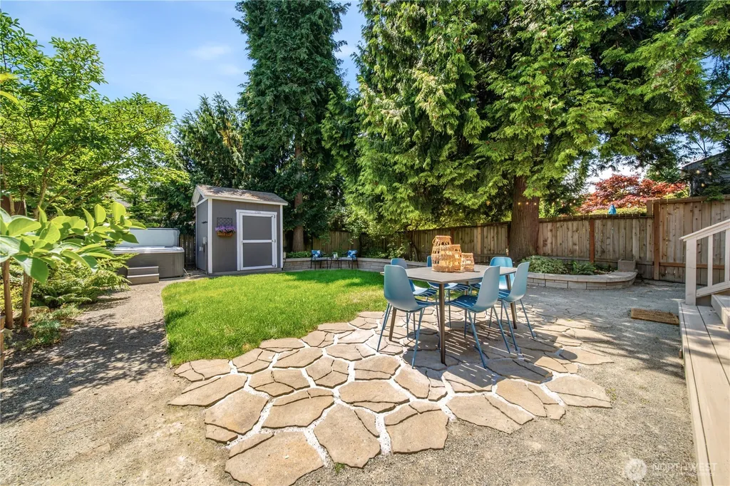 521 NE 85th Seattle WA 98115