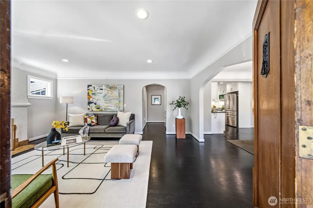 521 NE 85th Seattle WA 98115
