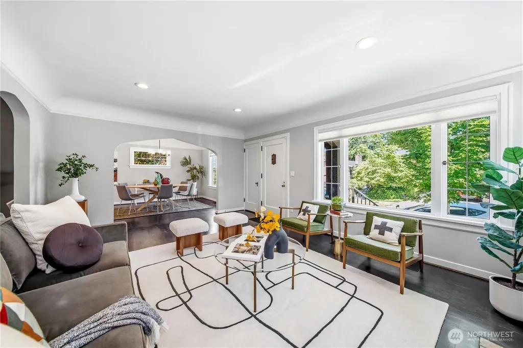 521 NE 85th Seattle WA 98115