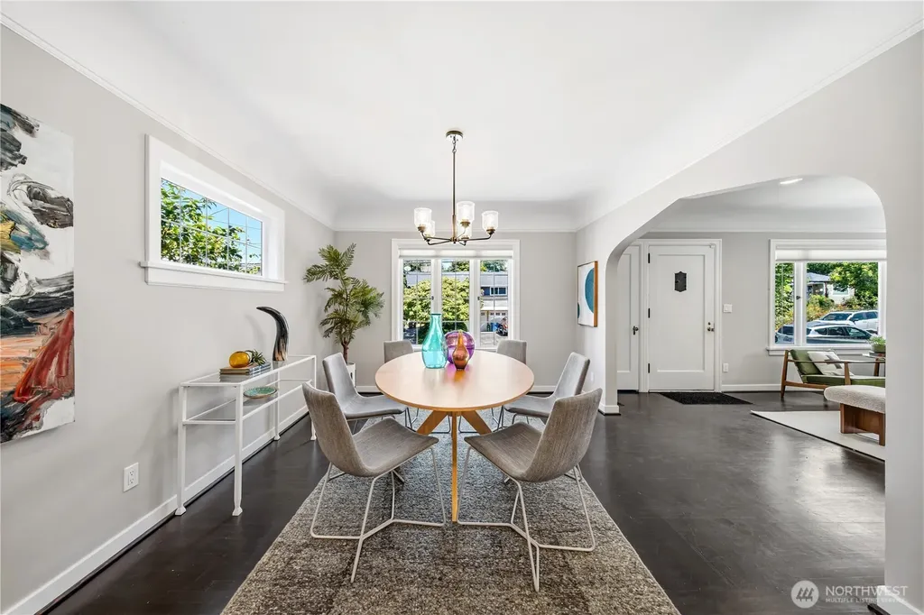 521 NE 85th Seattle WA 98115