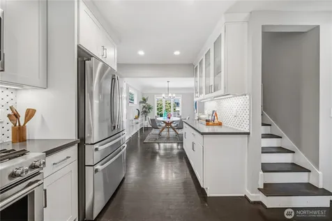 521 NE 85th Seattle WA 98115