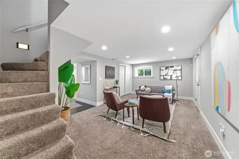 521 NE 85th Seattle WA 98115