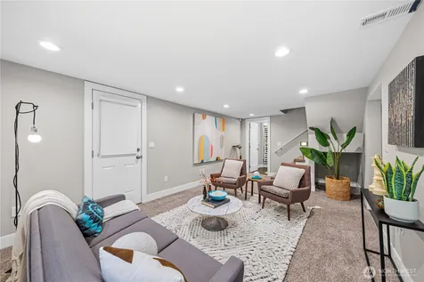 521 NE 85th Seattle WA 98115