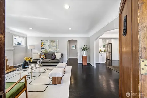 521 NE 85th Seattle WA 98115
