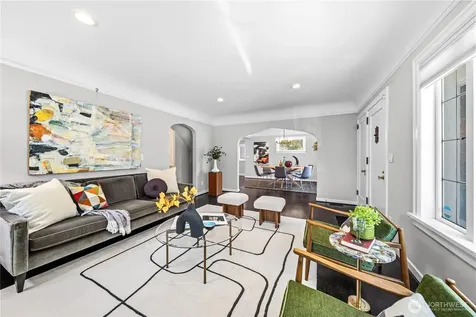 521 NE 85th Seattle WA 98115