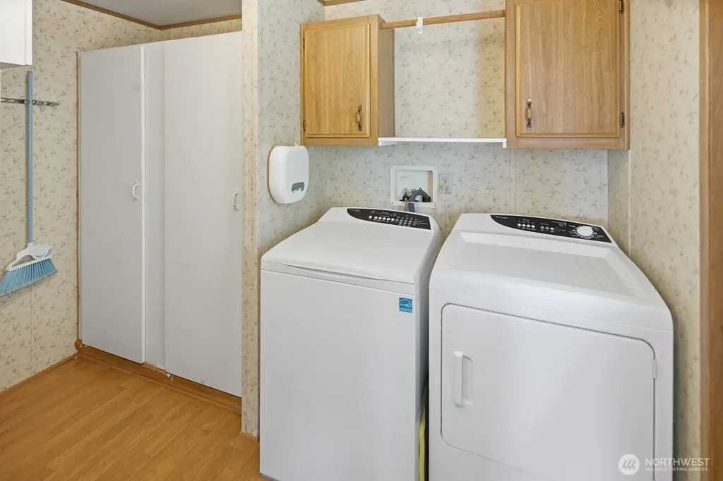 1427 100th Street SW Everett WA 98204