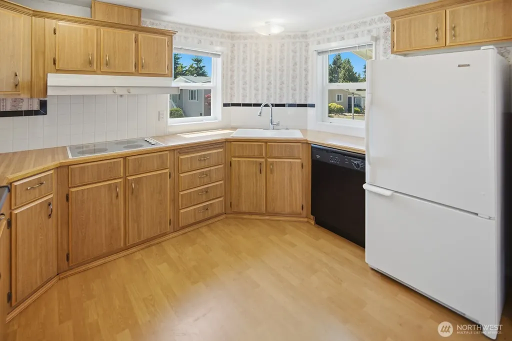 1427 100th Street SW Everett WA 98204