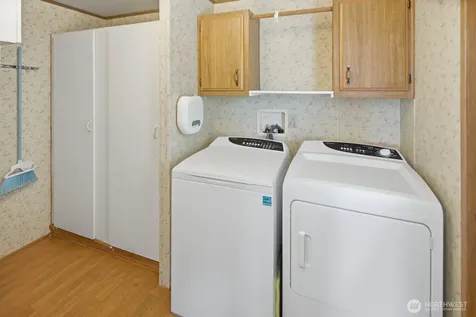 1427 100th Street SW Everett WA 98204