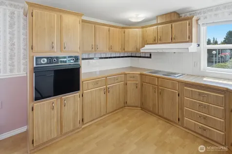 1427 100th Street SW Everett WA 98204