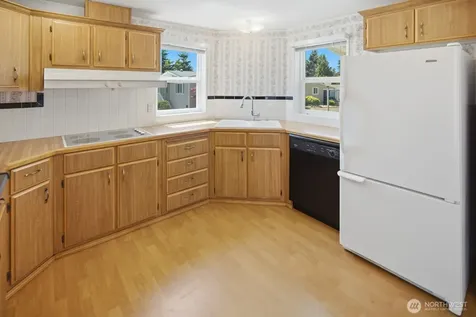 1427 100th Street SW Everett WA 98204