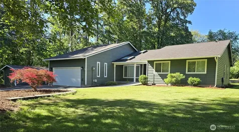 31207 W Lake Morton Drive SE Kent WA 98042