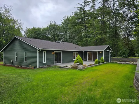 31207 W Lake Morton Drive SE Kent WA 98042