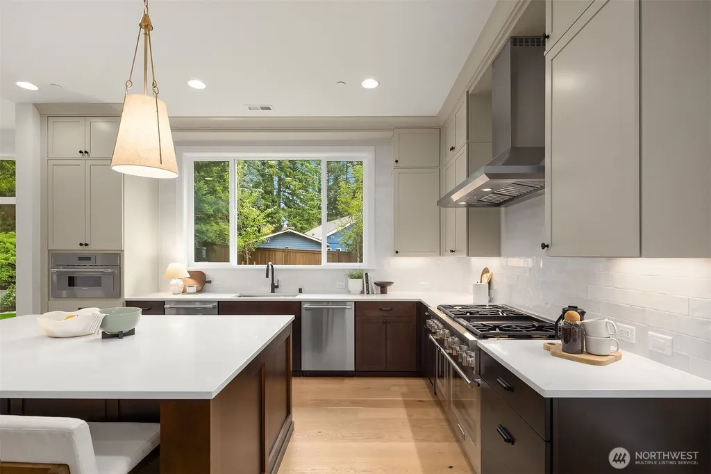14202 NE 63rd Court Redmond WA 98052