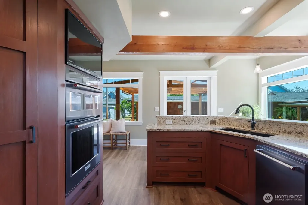 1118 4th Street Anacortes WA 98221