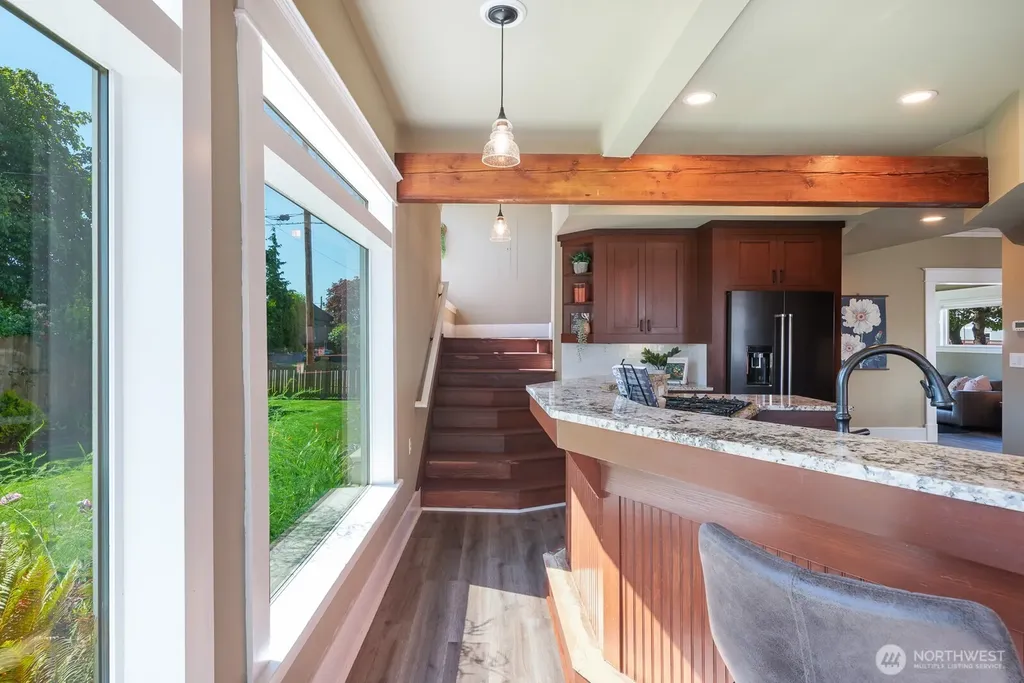 1118 4th Street Anacortes WA 98221