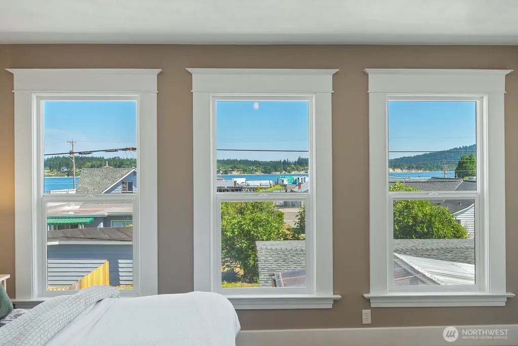 1118 4th Street Anacortes WA 98221