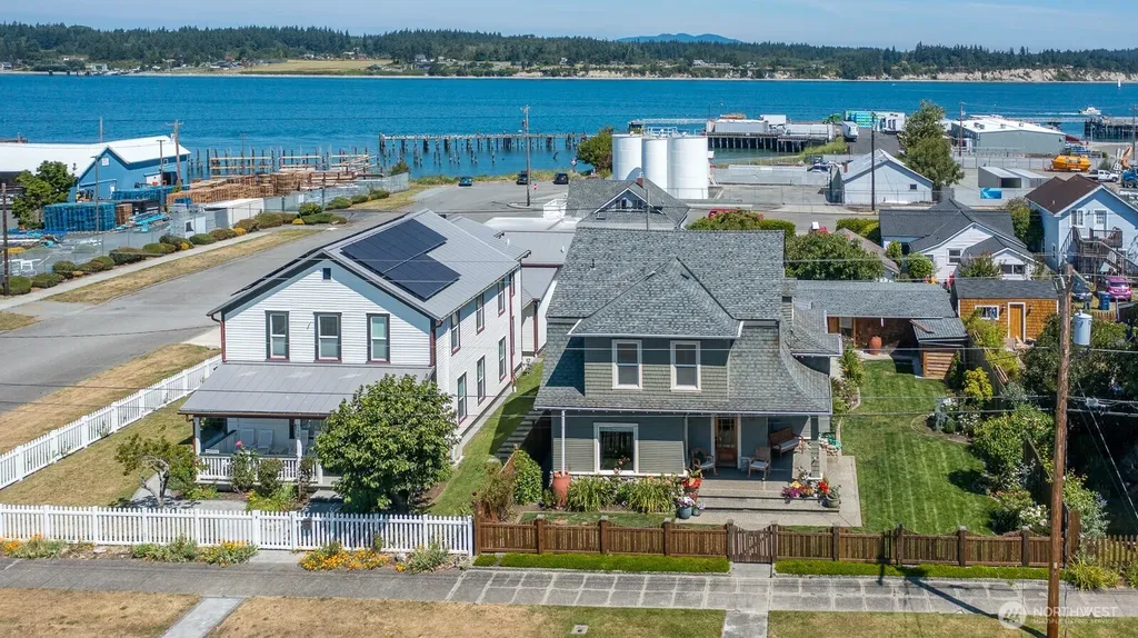 1118 4th Street Anacortes WA 98221