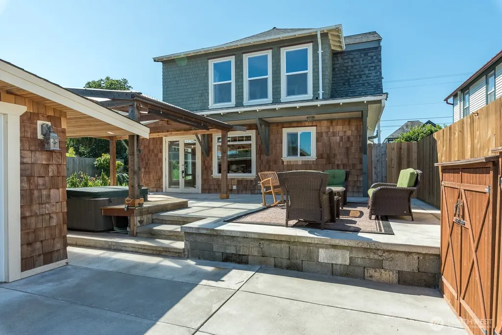 1118 4th Street Anacortes WA 98221