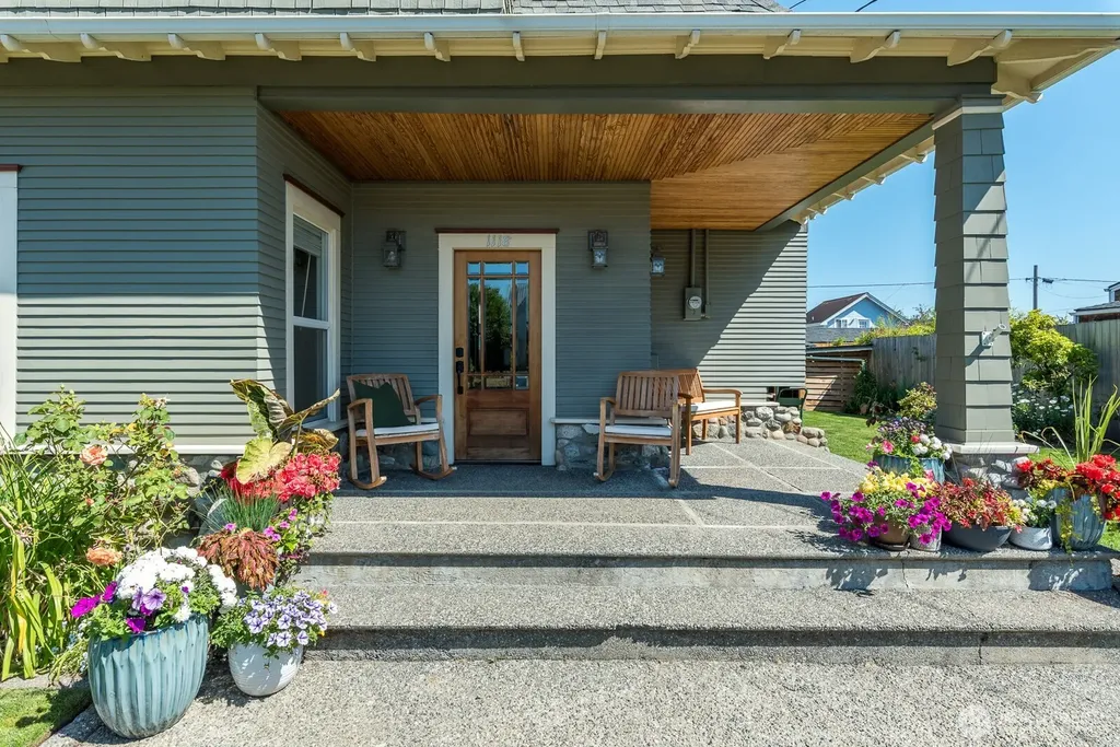 1118 4th Street Anacortes WA 98221
