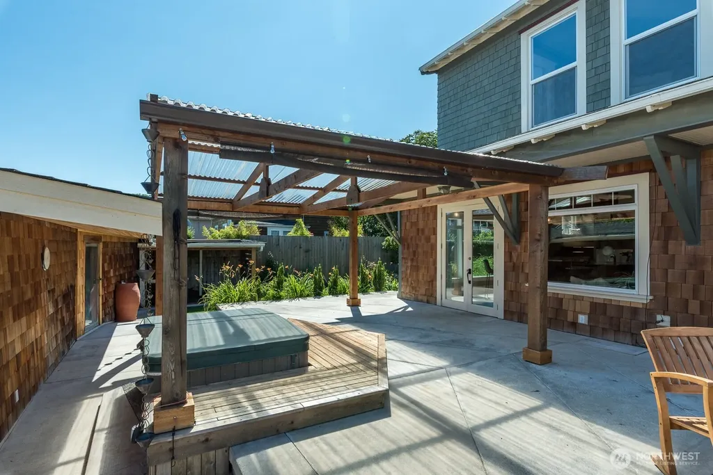 1118 4th Street Anacortes WA 98221