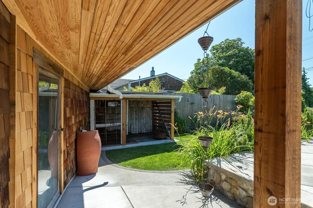 1118 4th Street Anacortes WA 98221