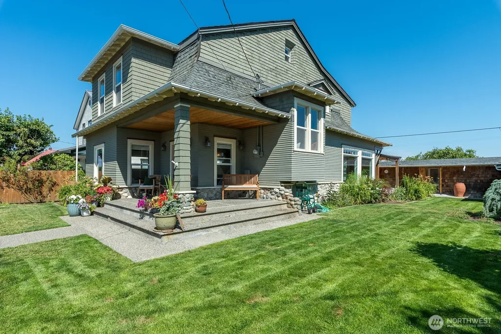 1118 4th Street Anacortes WA 98221