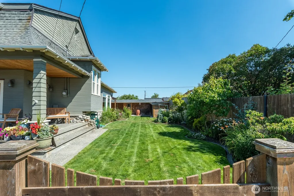 1118 4th Street Anacortes WA 98221