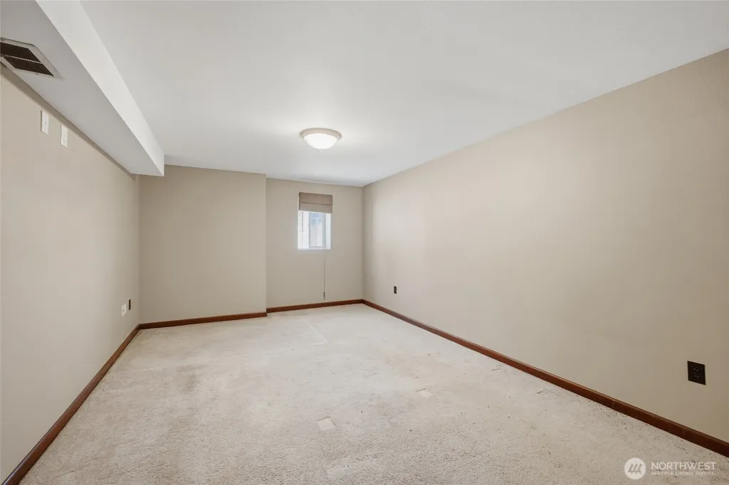 34721 40th Avenue S Roy WA 98580