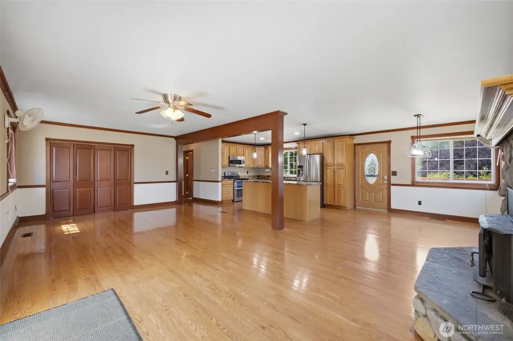 34721 40th Avenue S Roy WA 98580