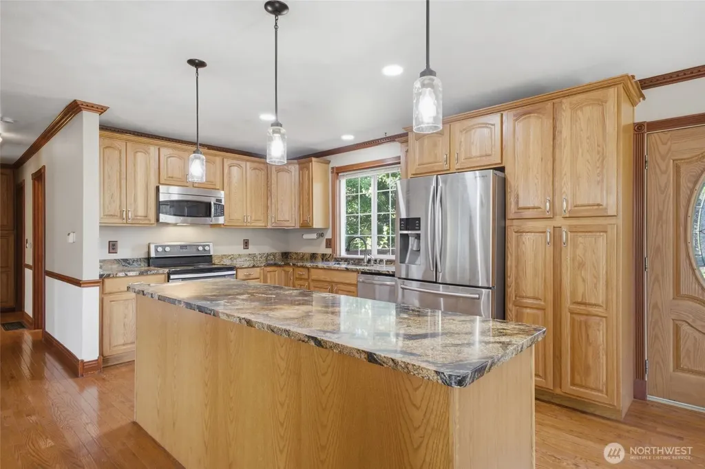 34721 40th Avenue S Roy WA 98580