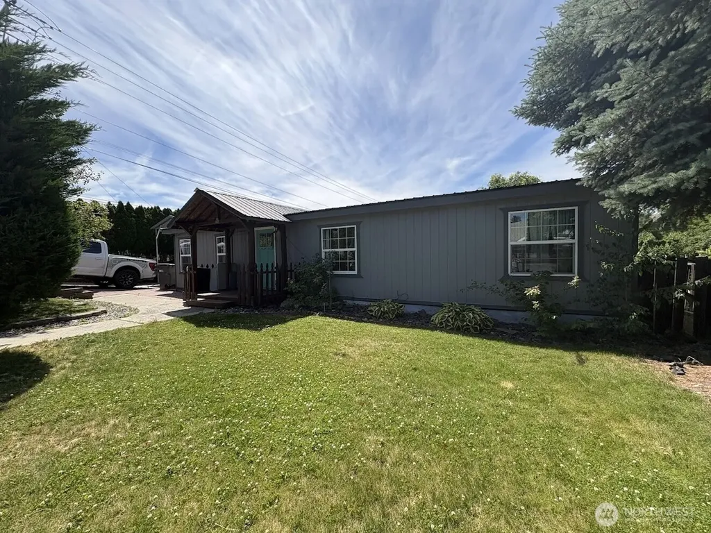 1640 SE 3rd Street East Wenatchee WA 98802