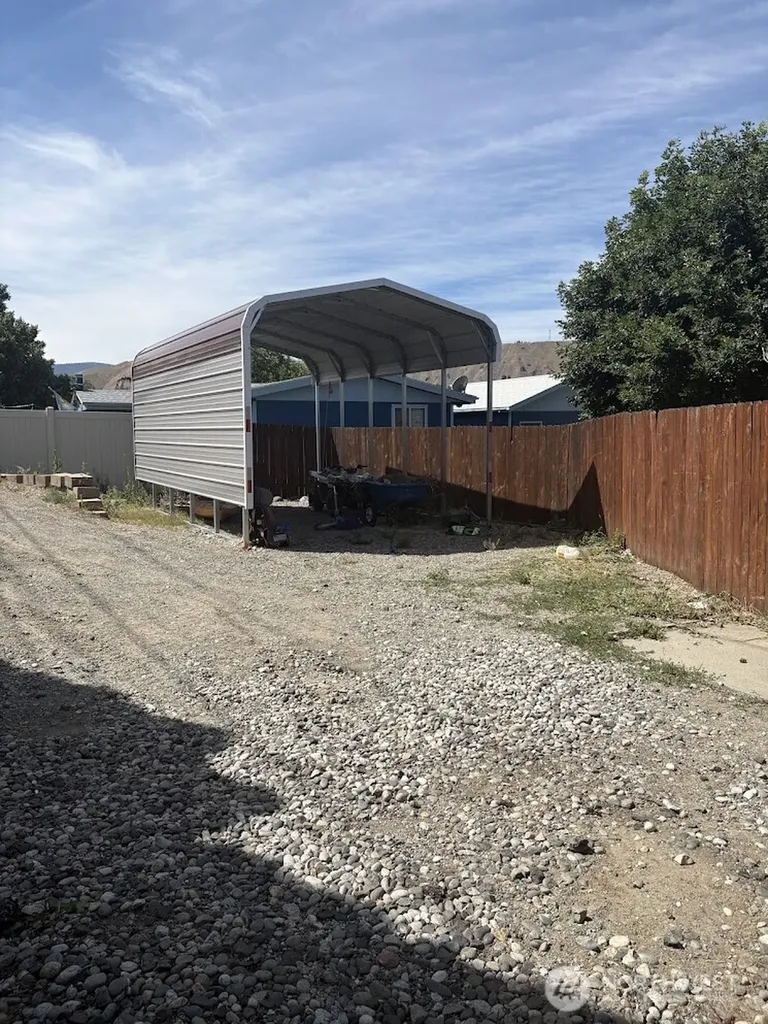 1640 SE 3rd Street East Wenatchee WA 98802