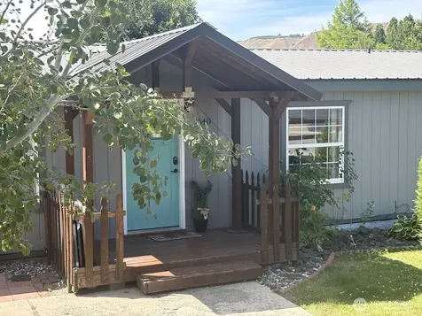 1640 SE 3rd Street East Wenatchee WA 98802