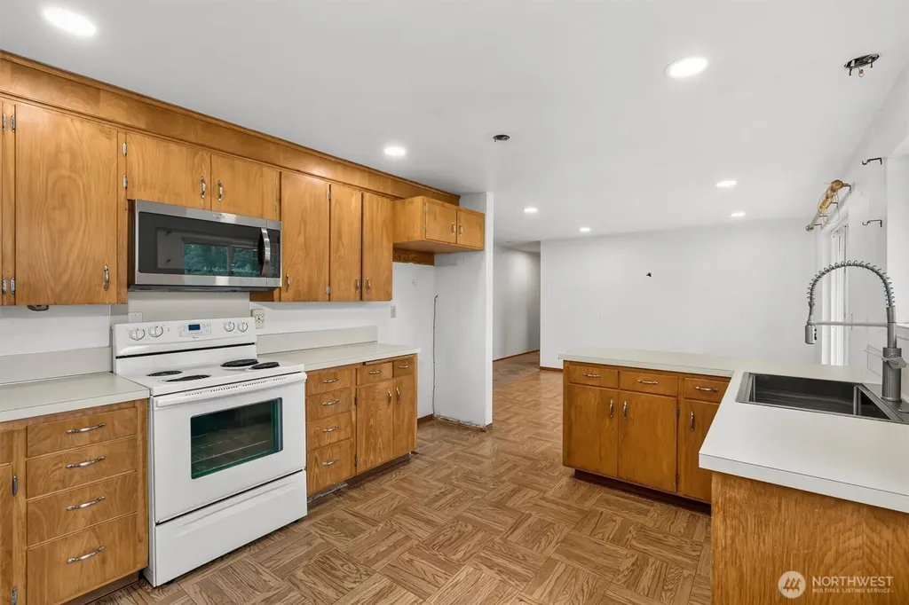 22721 Pioneer Highway Stanwood WA 98292