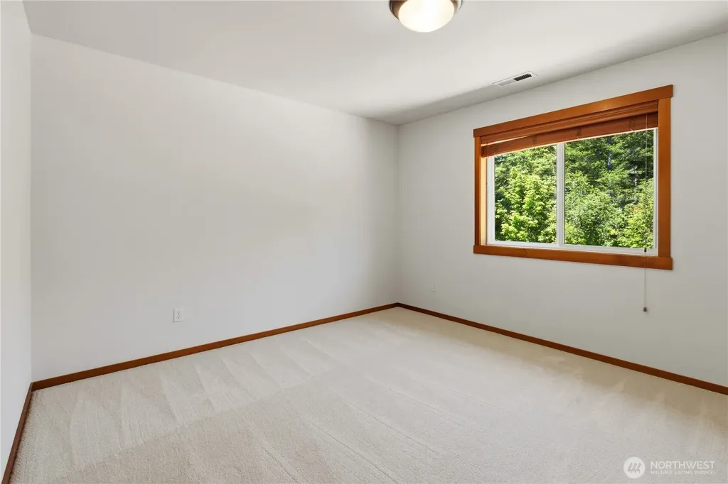 30217 Retreat Kanaskat Road SE Ravensdale WA 98051