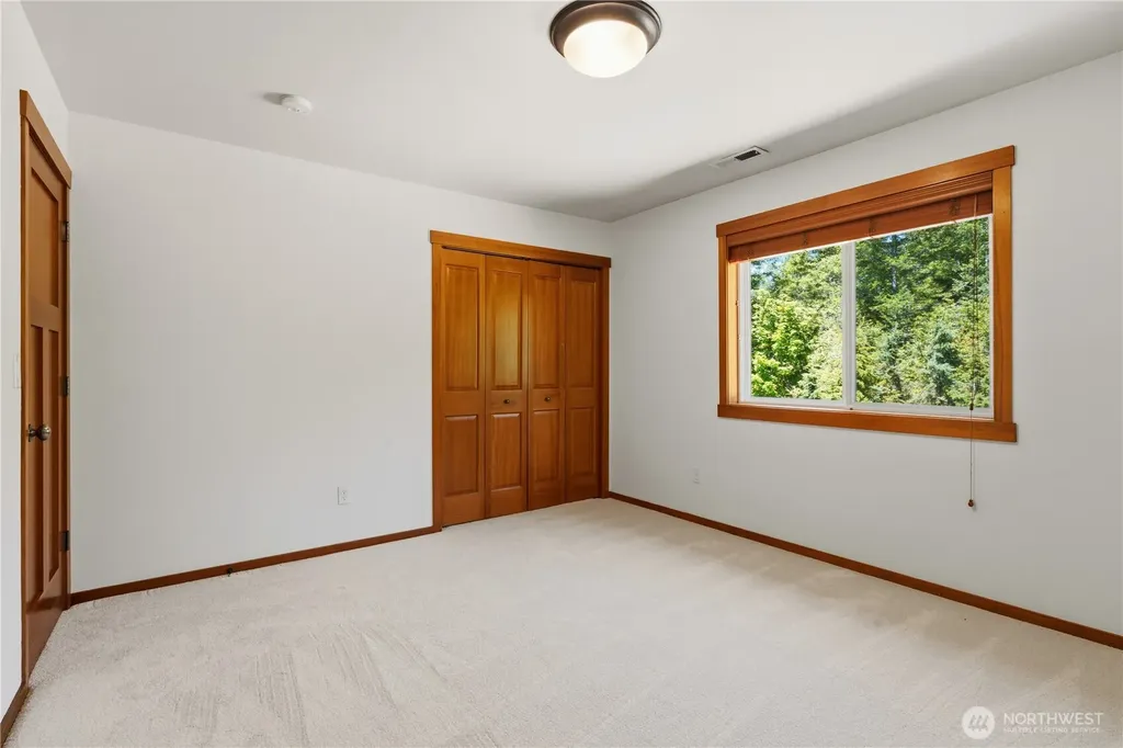 30217 Retreat Kanaskat Road SE Ravensdale WA 98051