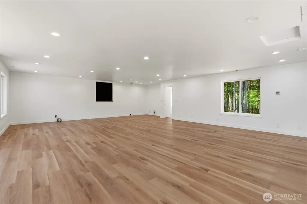 30217 Retreat Kanaskat Road SE Ravensdale WA 98051