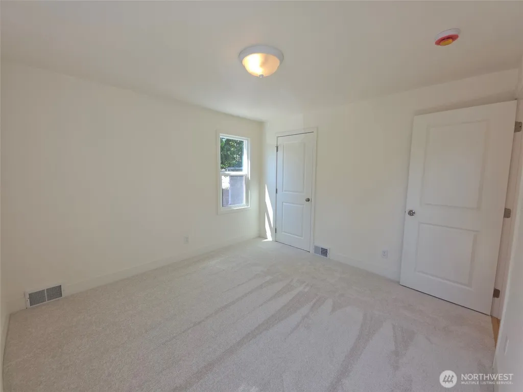 818 118th Street S Tacoma WA 98444