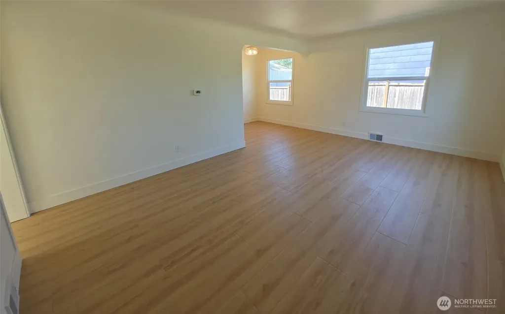 818 118th Street S Tacoma WA 98444