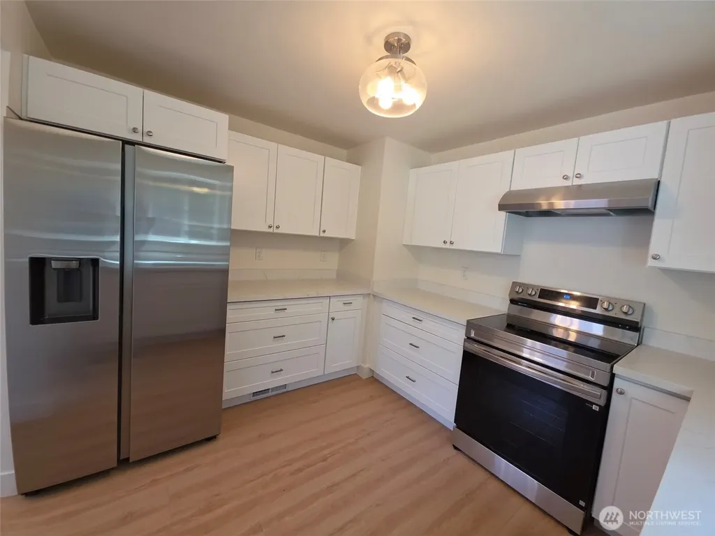 818 118th Street S Tacoma WA 98444
