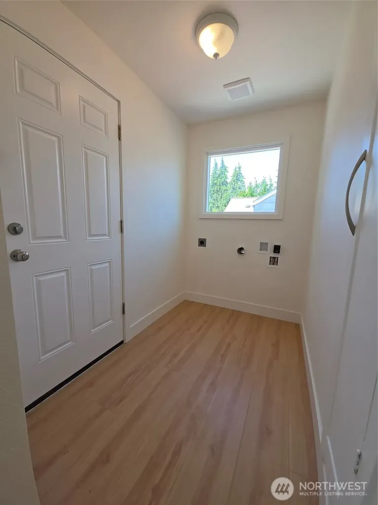 818 118th Street S Tacoma WA 98444
