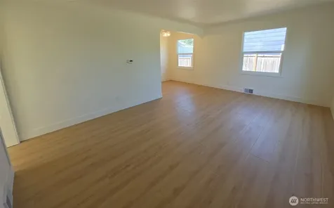 818 118th Street S Tacoma WA 98444
