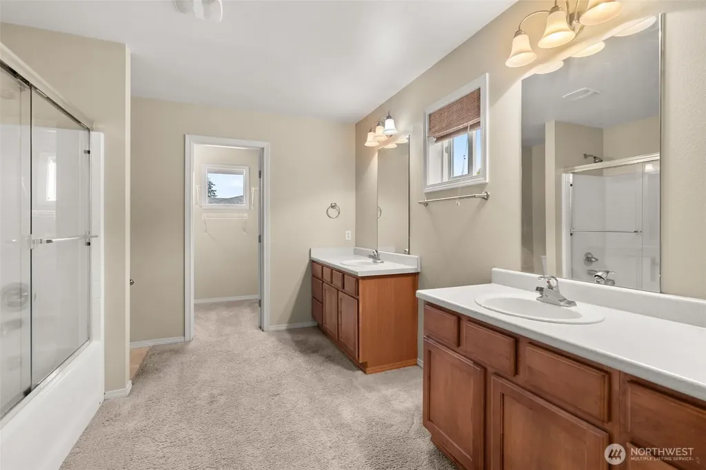 21377 SE 297th Street Kent WA 98042