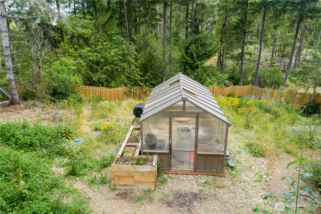 151 E Skyview Drive Union WA 98592