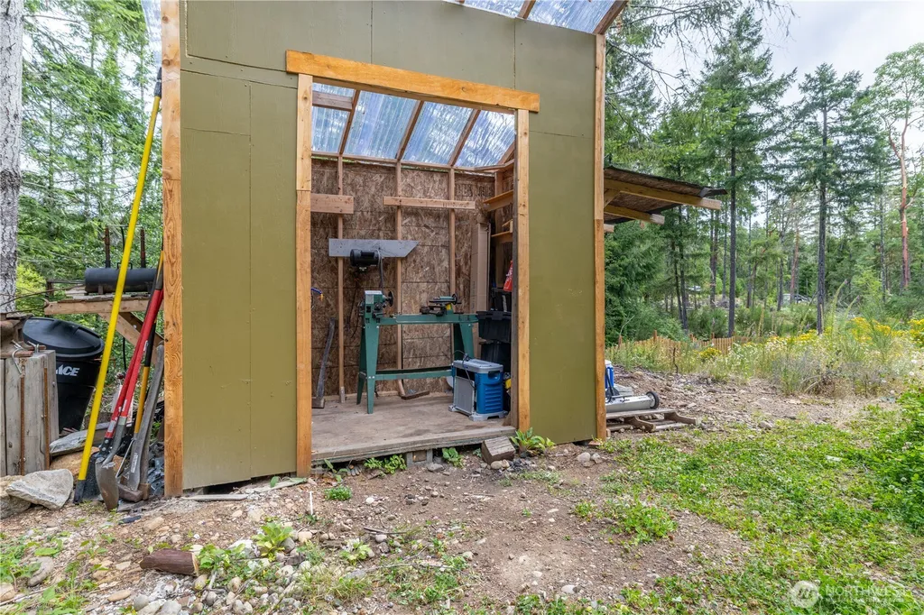 151 E Skyview Drive Union WA 98592