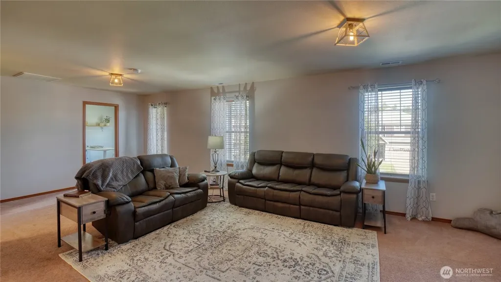 19904 97th Avenue Ct E Graham WA 98338