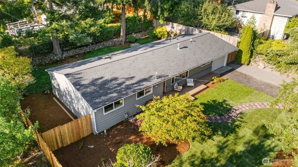 9121 228th Street SW Edmonds WA 98026